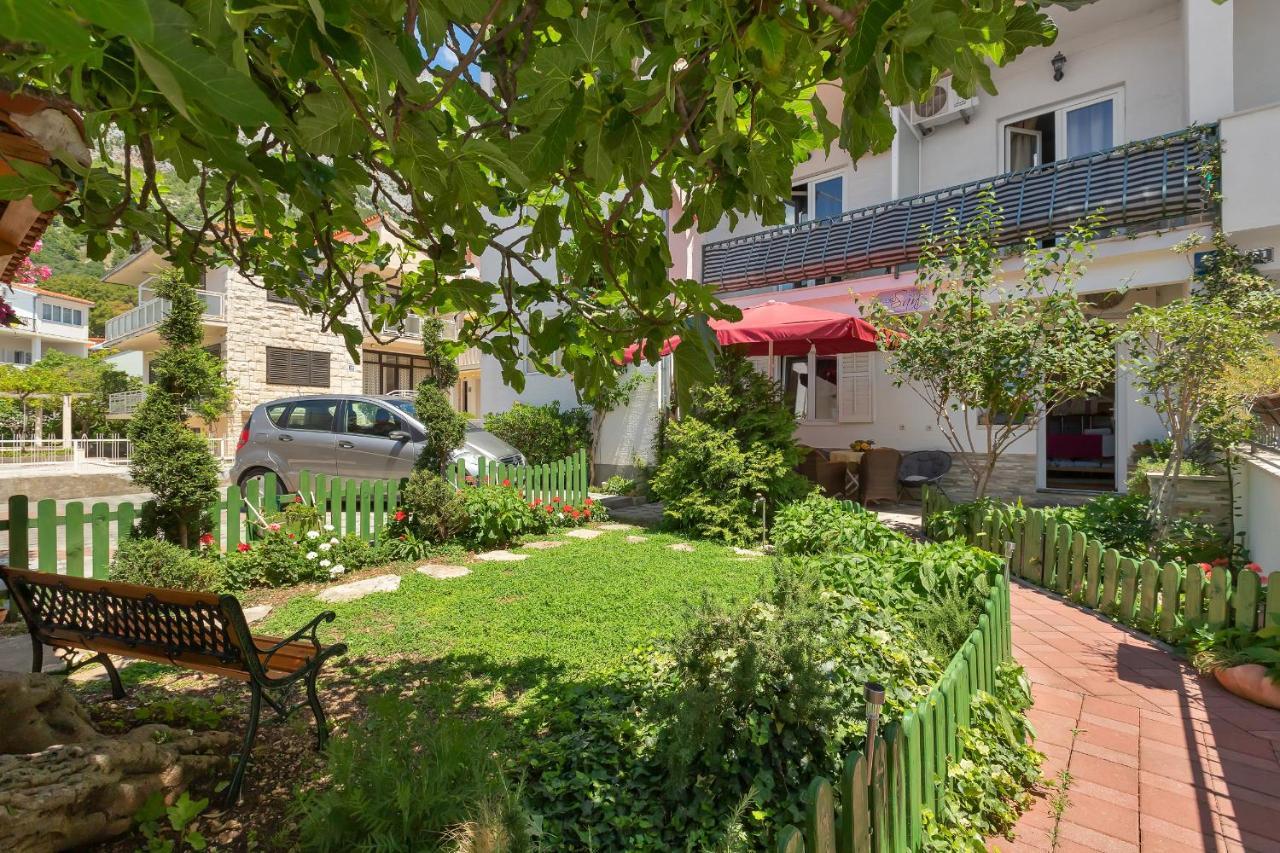 Apartmani Luna Baška Voda Exterior foto