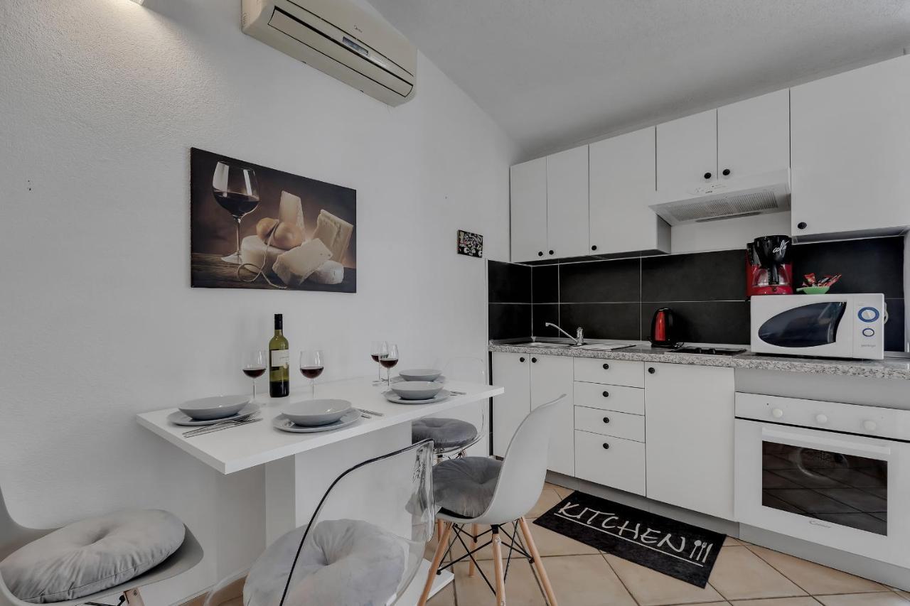 Apartmani Luna Baška Voda Exterior foto