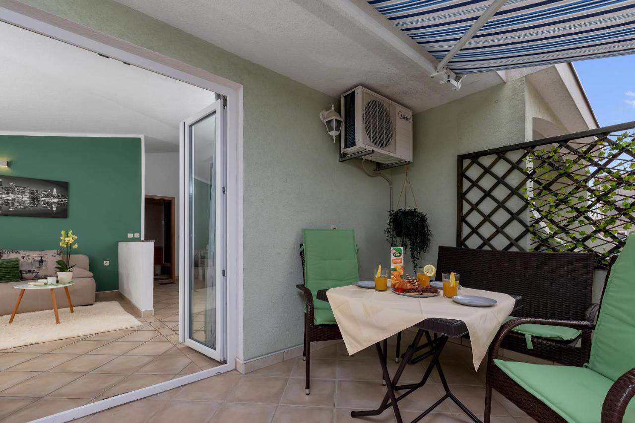 Apartmani Luna Baška Voda Exterior foto
